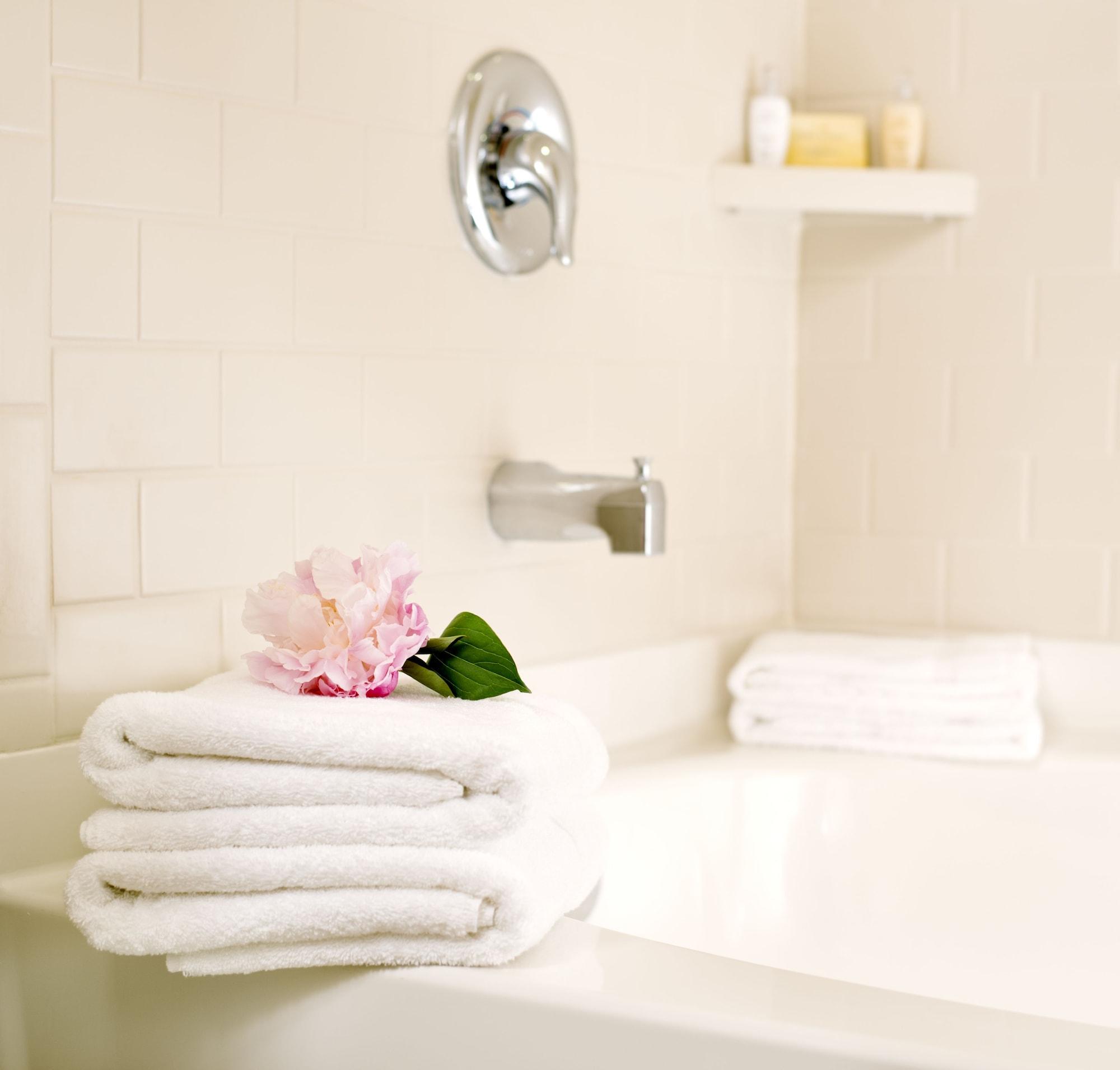 Ayres Hotel Seal Beach - Cypress Bagian luar foto