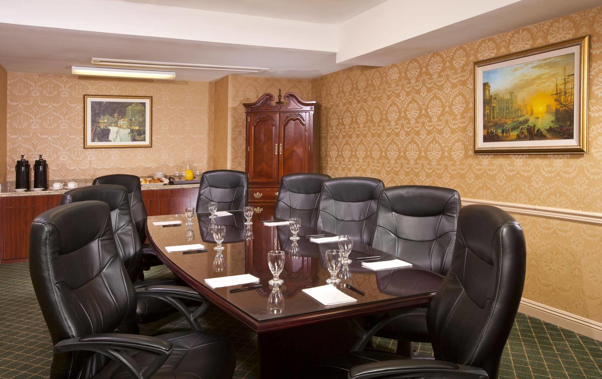 Ayres Hotel Seal Beach - Cypress Bagian luar foto